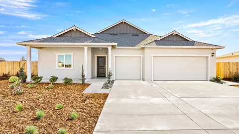 5308 Feathers Ave, Redding, CA 96002