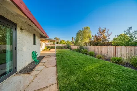 3694 Canterbury Dr, Redding, CA 96002 photo 29