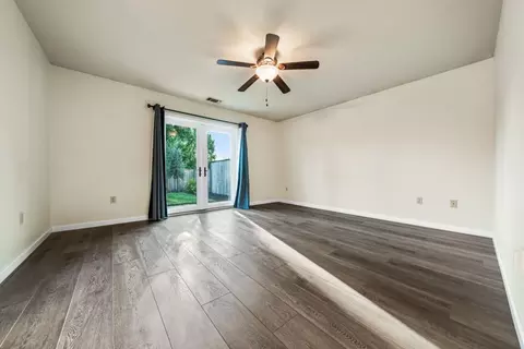 3694 Canterbury Dr, Redding, CA 96002 photo 15