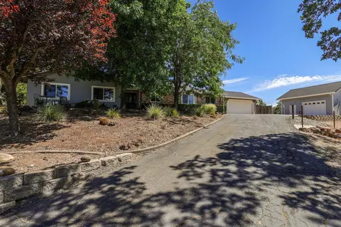 20517 Bernard Way, Redding, CA 96003 photo 2