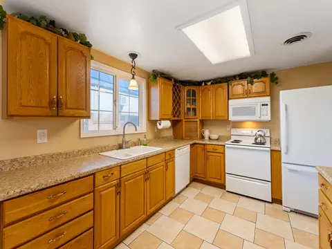 2336 Airstrip Rd, Redding, CA 96003 photo 7