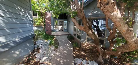 Exterior - 1683 St Andrews Ave, Redding, CA 96003 photo 10 of 17