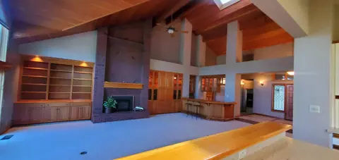 Living - 1683 St Andrews Ave, Redding, CA 96003 photo 8 of 16