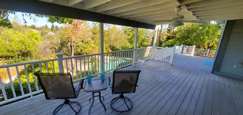 Exterior - 1683 St Andrews Ave, Redding, CA 96003 photo 12 of 17