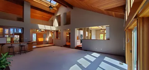 Living - 1683 St Andrews Ave, Redding, CA 96003 photo 12 of 16
