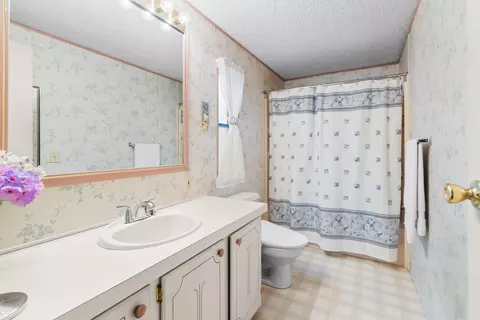1104 Shawnee Trl, Redding, CA 96003 photo 15