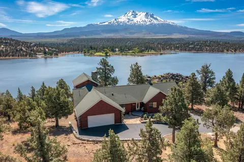 14900 Shoreline Dr, Weed, CA 96094