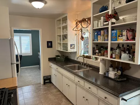 Kitchen - 2264 Paris Ave, Redding, CA 96001 photo 2 of 4