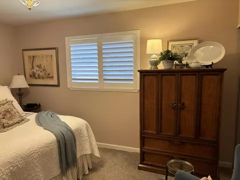 Bedroom - 2264 Paris Ave, Redding, CA 96001 photo 3 of 3