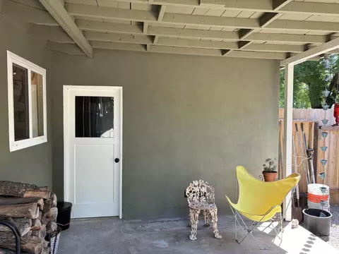 Exterior - 2264 Paris Ave, Redding, CA 96001 photo 5 of 8