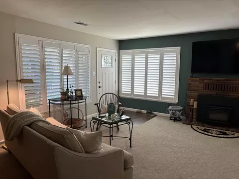 Living - 2264 Paris Ave, Redding, CA 96001 photo 6 of 6