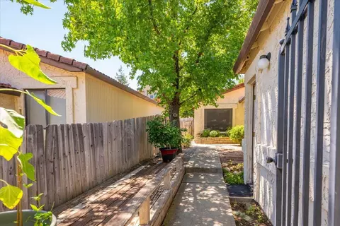 688 Buckthorn Dr, Redding, CA 96003 photo 36