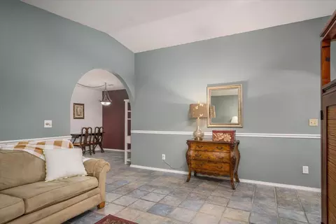688 Buckthorn Dr, Redding, CA 96003 photo 8