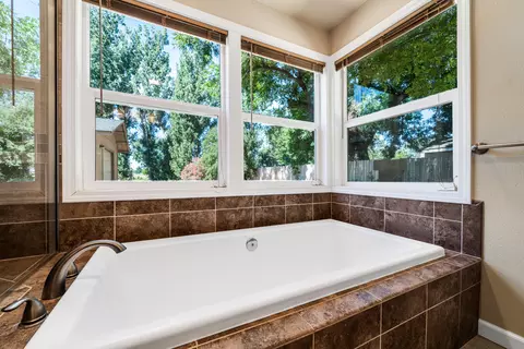 5636 Pleasant View Dr, Anderson, CA 96007 photo 14
