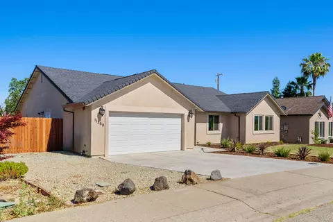 11369 Menlo Way, Redding, CA 96003 photo 2