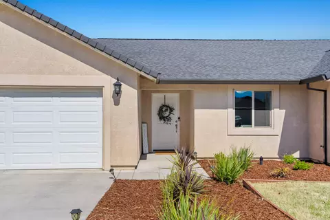 11369 Menlo Way, Redding, CA 96003 photo 3