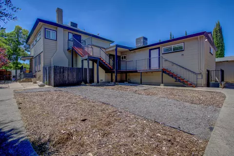 2066 Placer St, Redding, CA 96001 photo 1
