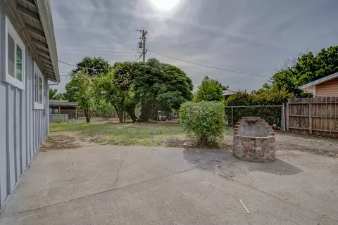 1437 Hemlock Ave, Anderson, CA 96007 photo 22