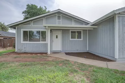 1437 Hemlock Ave, Anderson, CA 96007 photo 2