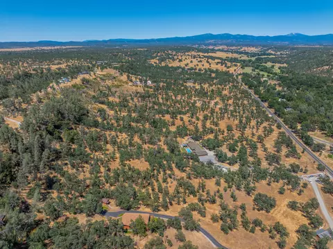View/Area - 10852 Oak Run Rd, Oak Run, CA 96069 photo 11 of 20