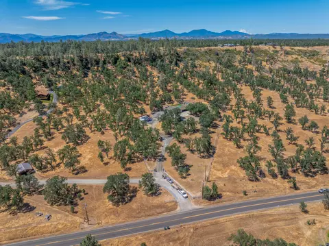 View/Area - 10852 Oak Run Rd, Oak Run, CA 96069 photo 14 of 20