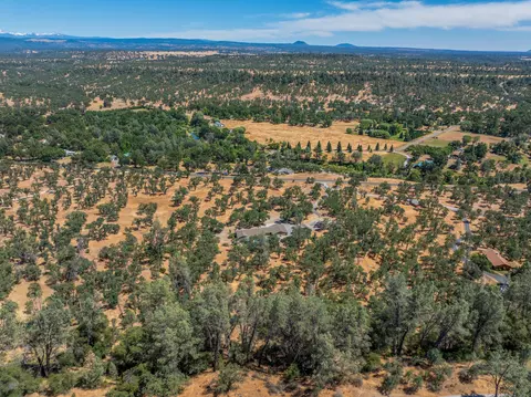View/Area - 10852 Oak Run Rd, Oak Run, CA 96069 photo 7 of 20