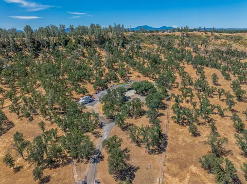 View/Area - 10852 Oak Run Rd, Oak Run, CA 96069 photo 16 of 20