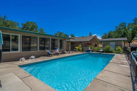 Exterior - 10852 Oak Run Rd, Oak Run, CA 96069 photo 9 of 33
