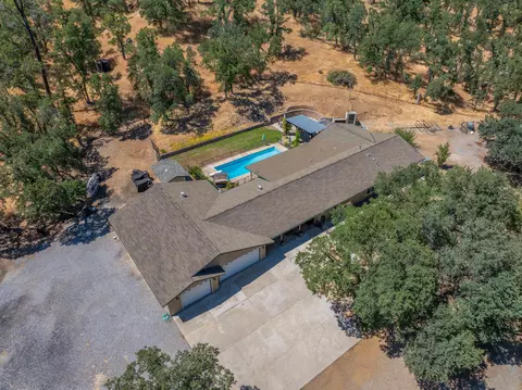 View/Area - 10852 Oak Run Rd, Oak Run, CA 96069 photo 1 of 20