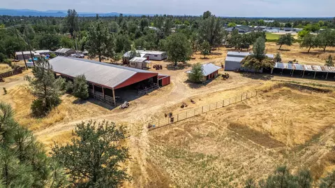 10196 Old Oregon Trl, Redding, CA 96003 photo 6
