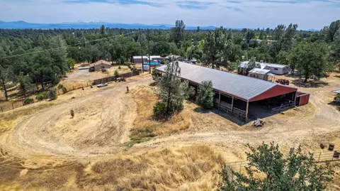 10196 Old Oregon Trl, Redding, CA 96003 photo 4