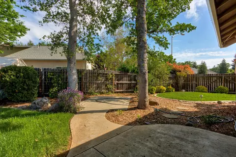 Exterior - 5842 Fairmont Dr, Redding, CA 96003 photo 9 of 10