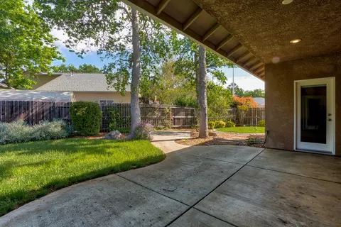Exterior - 5842 Fairmont Dr, Redding, CA 96003 photo 4 of 10