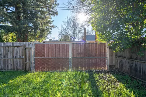 785 Lincoln St, Redding, CA 96001 photo 29