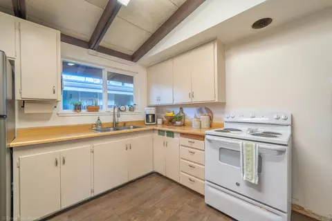 785 Lincoln St, Redding, CA 96001 photo 8