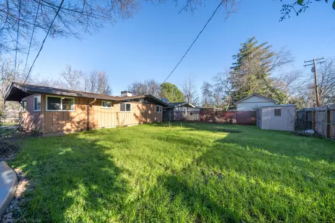 785 Lincoln St, Redding, CA 96001 photo 28