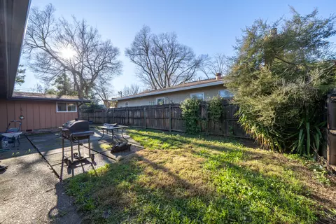 785 Lincoln St, Redding, CA 96001 photo 24