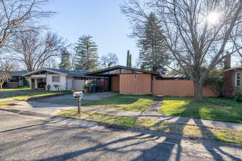 785 Lincoln St, Redding, CA 96001 photo 32