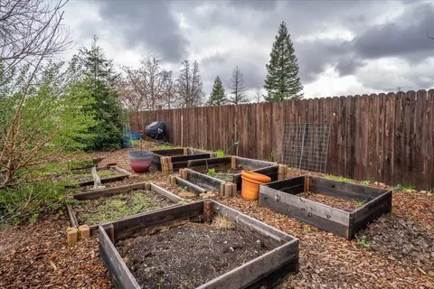 132 Justin Way, Redding, CA 96003 photo 44