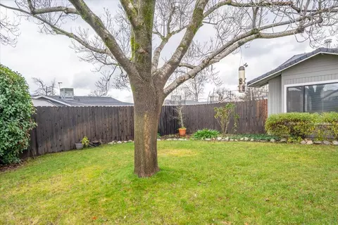 132 Justin Way, Redding, CA 96003 photo 7