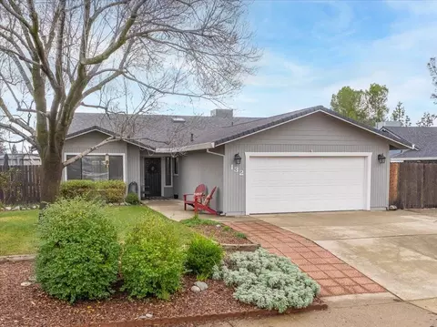 132 Justin Way, Redding, CA 96003