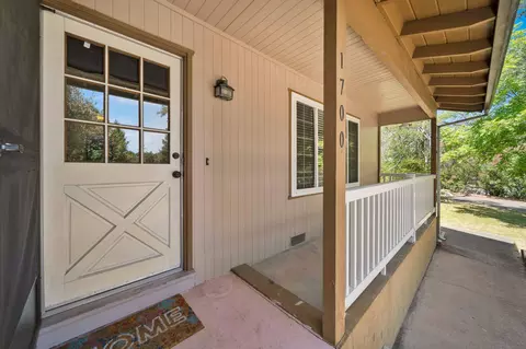 1700 Regent Ave, Redding, CA 96001 photo 4