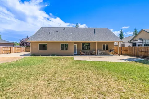 3272 Miramar Way, Redding, CA 96001 photo 27