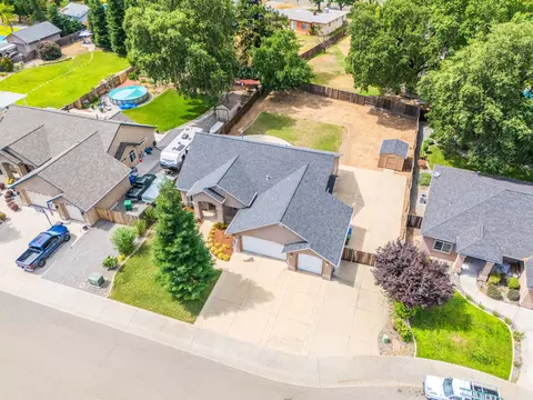 3272 Miramar Way, Redding, CA 96001 photo 38