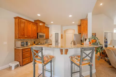 3272 Miramar Way, Redding, CA 96001 photo 11