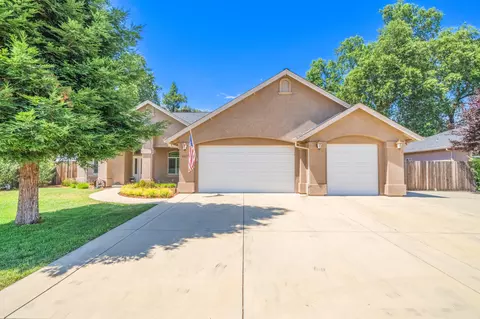 3272 Miramar Way, Redding, CA 96001