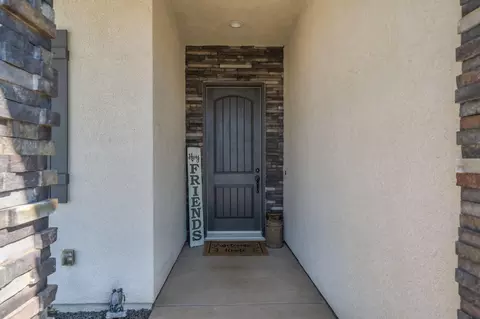 Entry Way - 2841 San Pablo St, Redding, CA 96003 photo 1 of 3