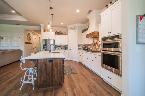 Kitchen - 2841 San Pablo St, Redding, CA 96003 photo 3 of 5