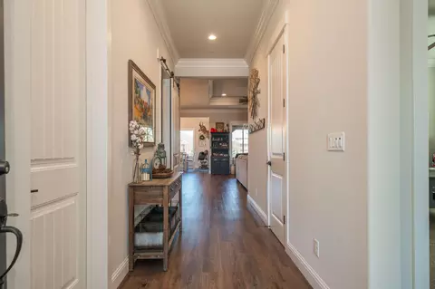 Entry Way - 2841 San Pablo St, Redding, CA 96003 photo 2 of 3