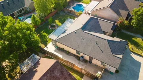 View/Area - 562 Centavo Way, Redding, CA 96003 photo 4 of 5